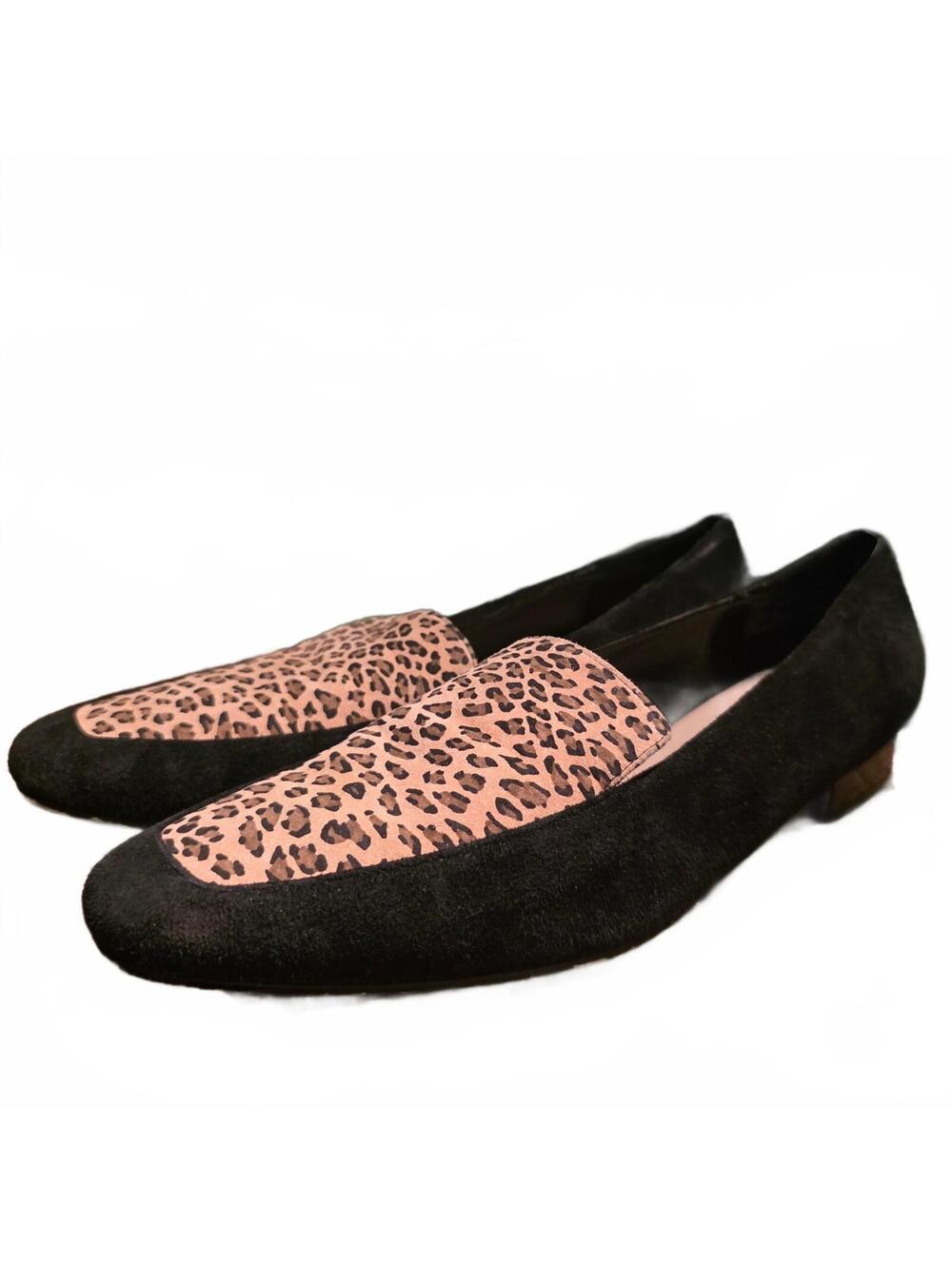 Wmn's 9.5 Mixed Blues black flats with leopard print vamp